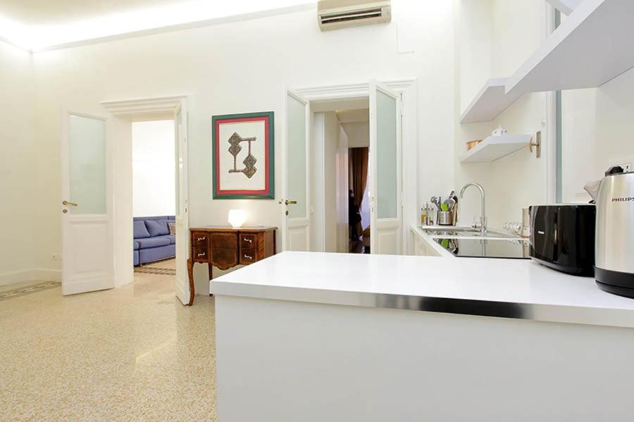 Elegant Apartment In The Heart Of Rome-Navona Area Kültér fotó