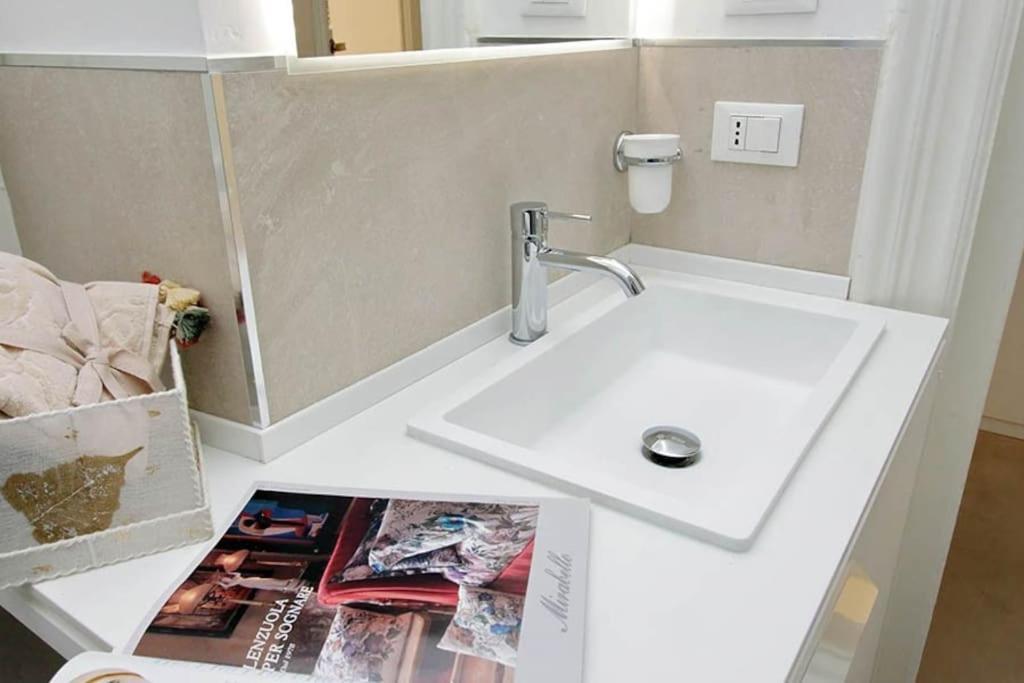 Elegant Apartment In The Heart Of Rome-Navona Area Kültér fotó