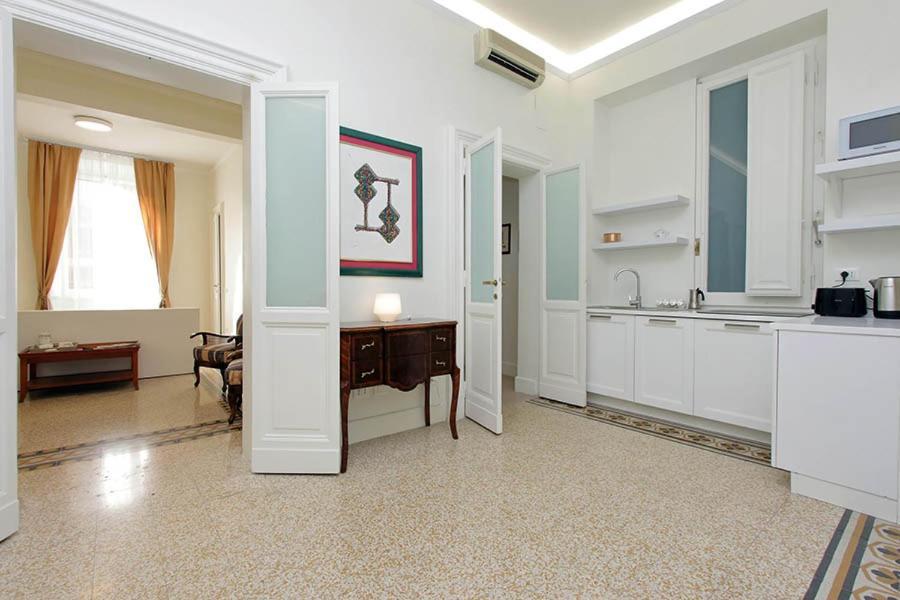 Elegant Apartment In The Heart Of Rome-Navona Area Kültér fotó